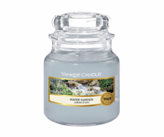 Svíčka ve skleněné dóze Yankee Candle, Vodní zahrada, 104 g