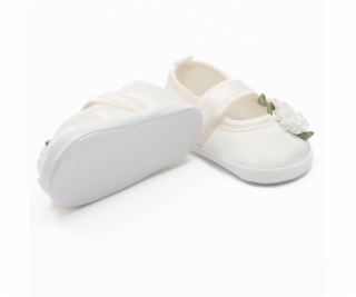 Kojenecké saténové capáčky New Baby Ivory Flowers 0-3 m