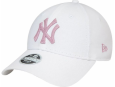 New Era  League Essentials 940 New York Yankees Cap 60435215 Green OSFM