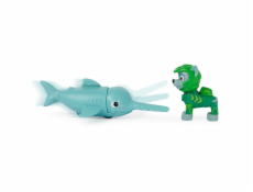 Spin Master Paw Patrol Aqua Pups - Hero Pups Set s figurkou štěněte Rockyho a figurkou Sawfish, hrací figurka