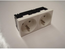 Bettermann Power Socket M45 Double Z/U 16A White - 6120172